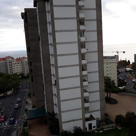 Elegant Apartment With Sea Views By Trip2Portugal Funchal  Buitenkant foto