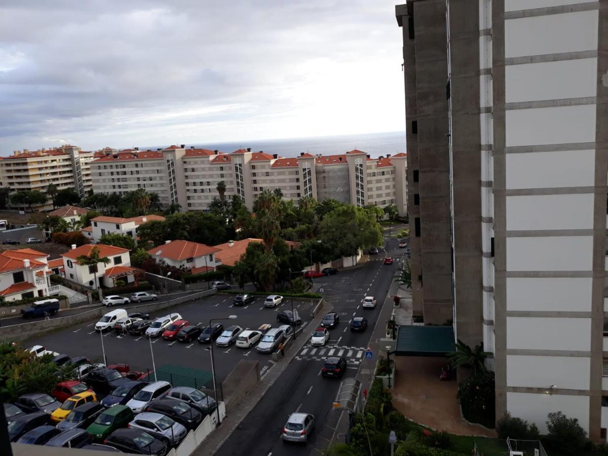 Elegant Apartment With Sea Views By Trip2Portugal Funchal  Buitenkant foto
