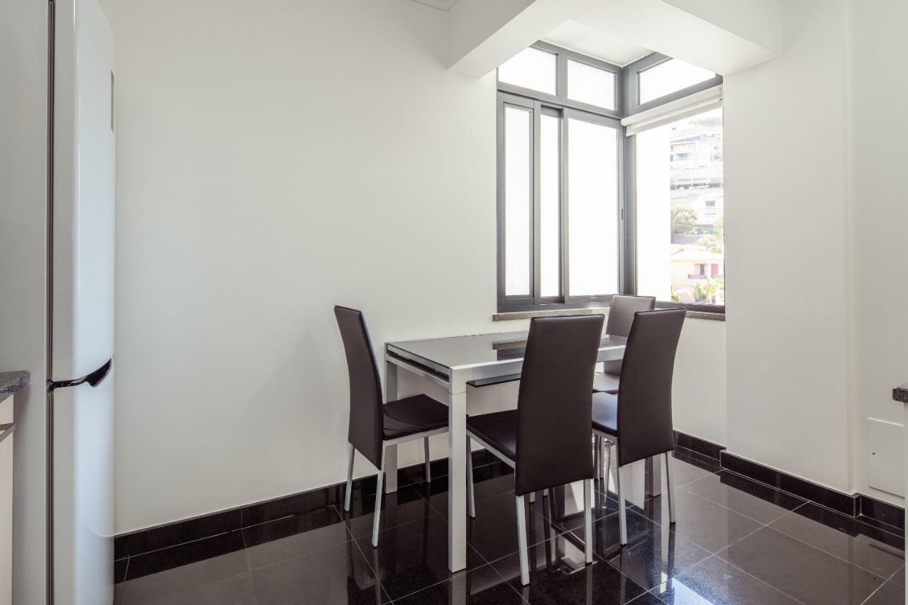 Elegant Apartment With Sea Views By Trip2Portugal Funchal  Buitenkant foto