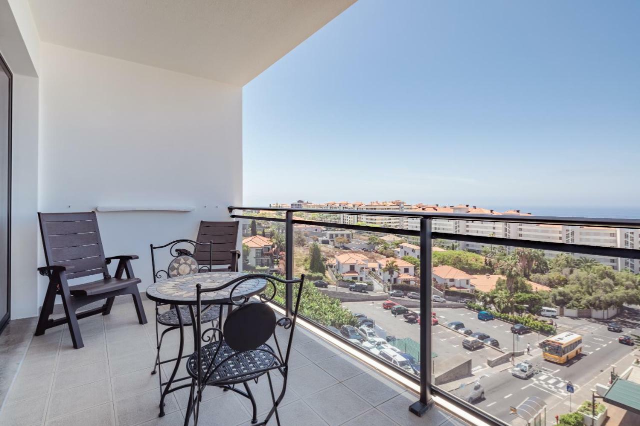 Elegant Apartment With Sea Views By Trip2Portugal Funchal  Buitenkant foto